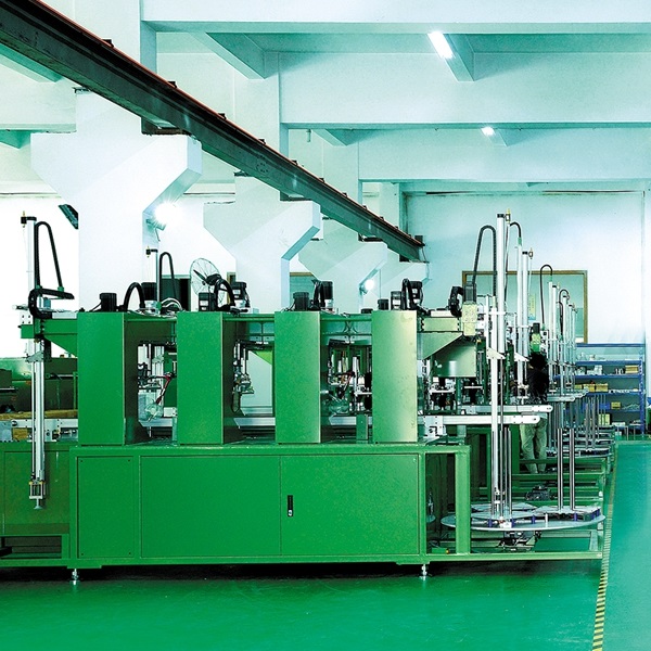 Shunhao Machines and Moulds factory melamine equipment